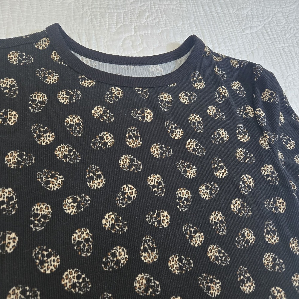 No Boundaries Womens Black Leopard Skull Ribbed Short Sleeve Top Large Grunge